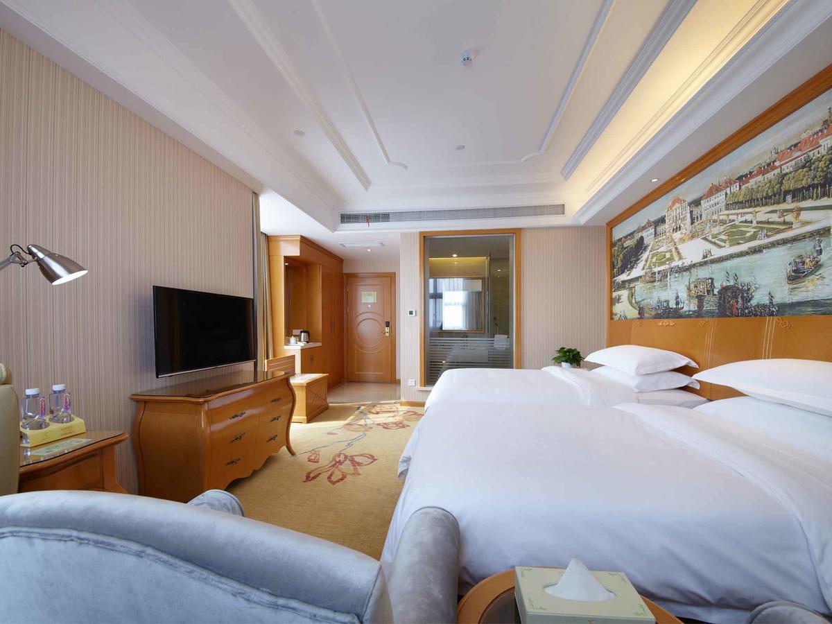 Vienna International Hotel Shanghai Baoshan Pangu Road 외부 사진
