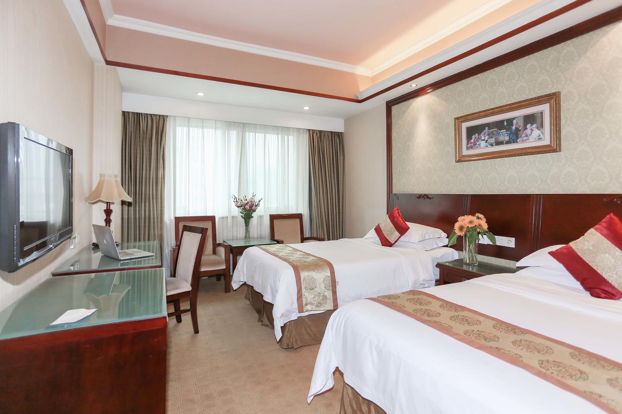 Vienna International Hotel Shanghai Baoshan Pangu Road 외부 사진